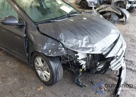 2020 Hyundai Elantra Sel from USA, damaged, VIN 5NPD84LFXLH613557